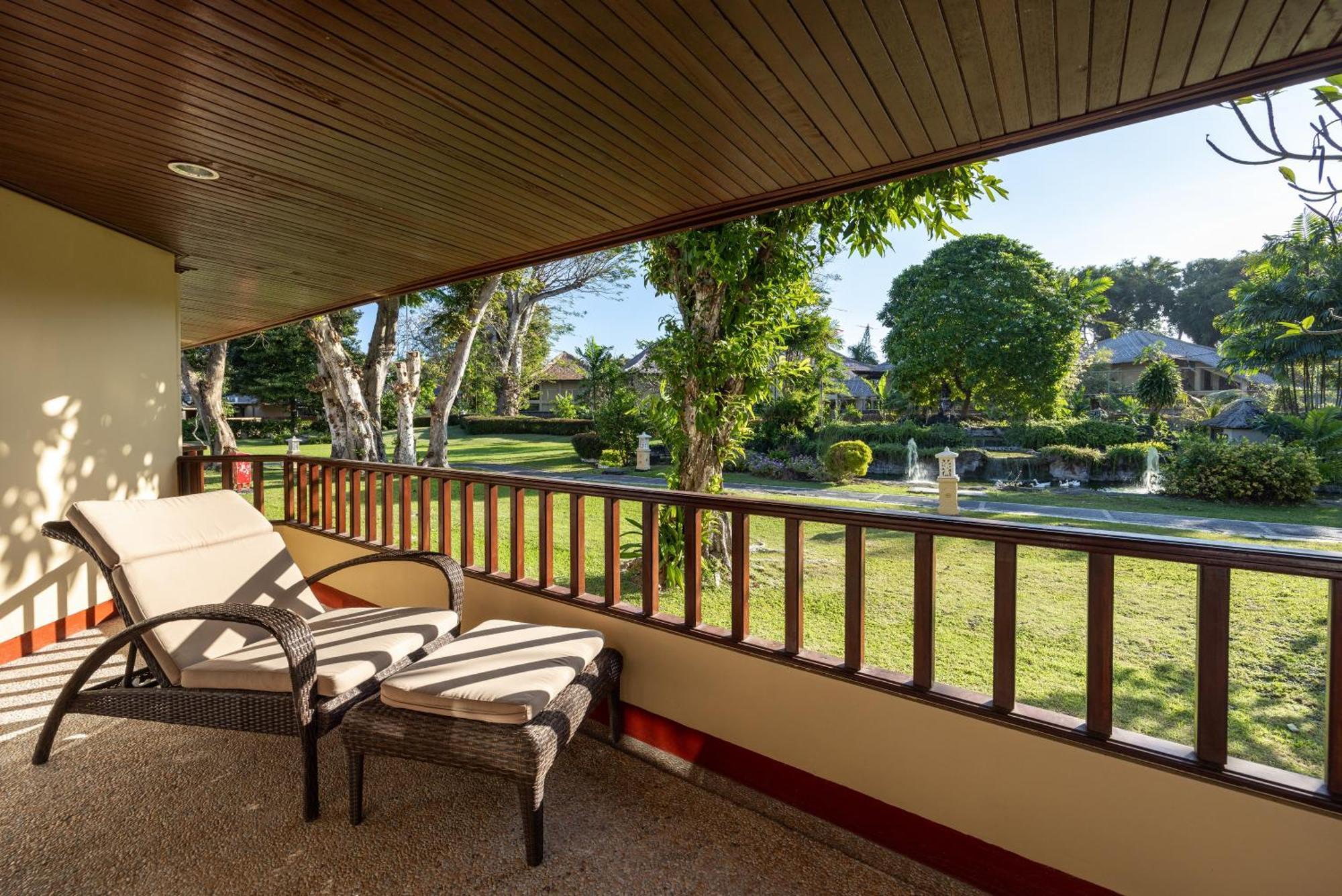 Prama Sanur Beach Bali Exteriör bild A view of the grounds from a guest room